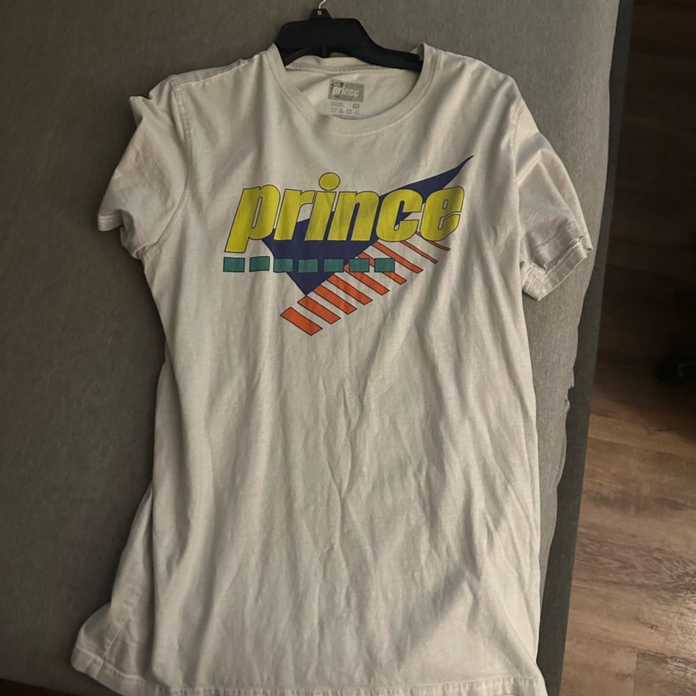 Men’s prince medium shirt